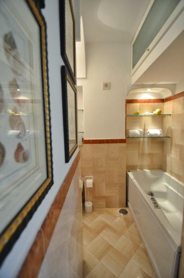 Casa Gadeamus Via Le Botteghe 12 Διαμέρισμα Κάπρι Εξωτερικό φωτογραφία